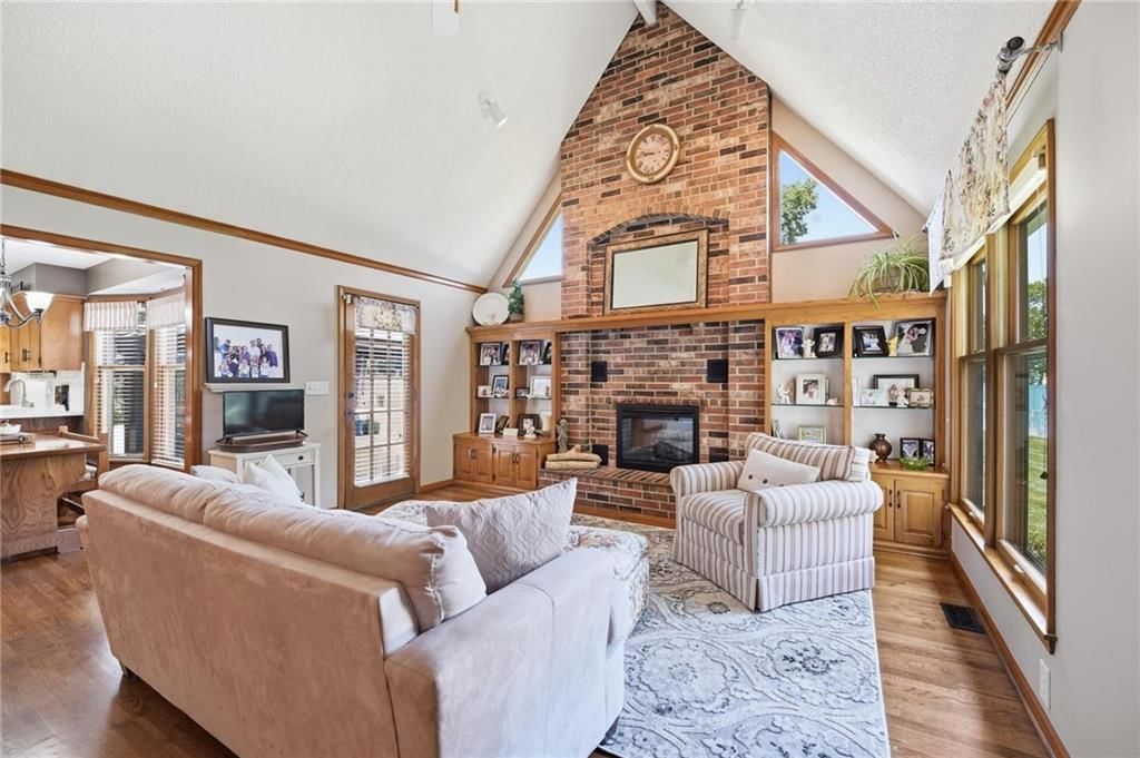 9314 W 117th Street — photo 10