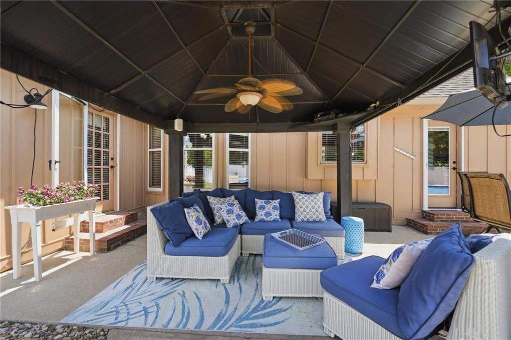 9314 W 117th Street — photo 47