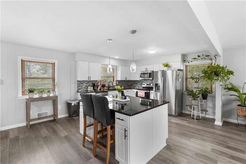 7611 Harry S Truman Drive — photo 10