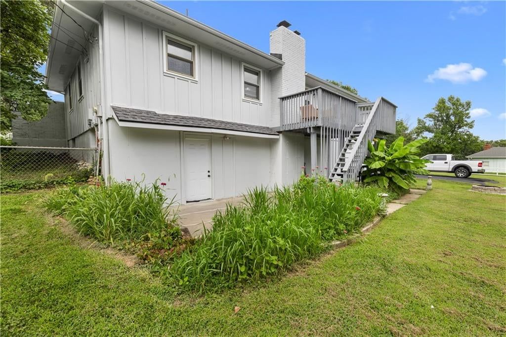 7611 Harry S Truman Drive — photo 26