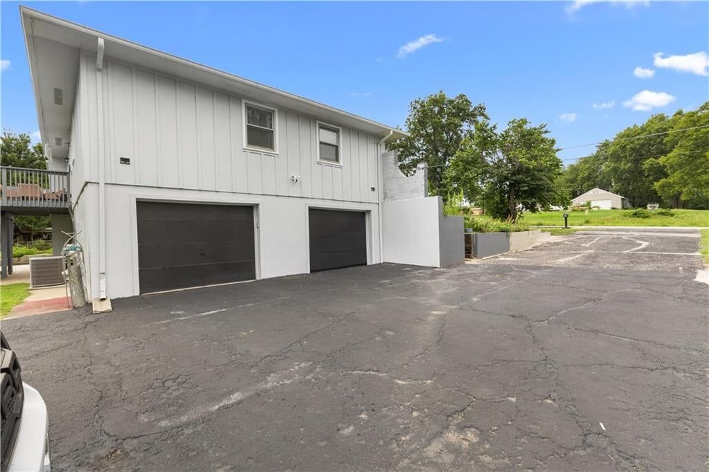 7611 Harry S Truman Drive — photo 27
