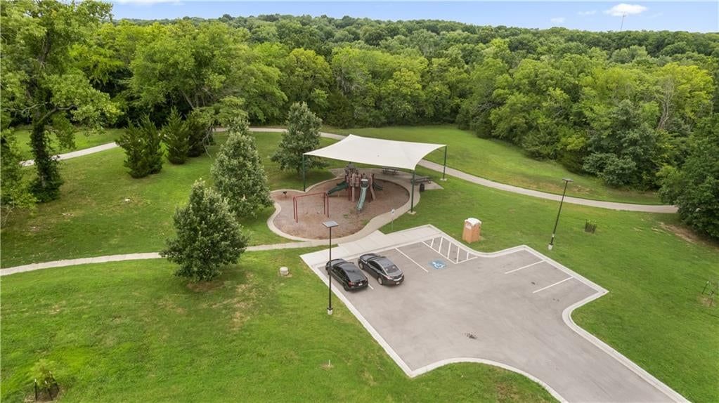 7611 Harry S Truman Drive — photo 33