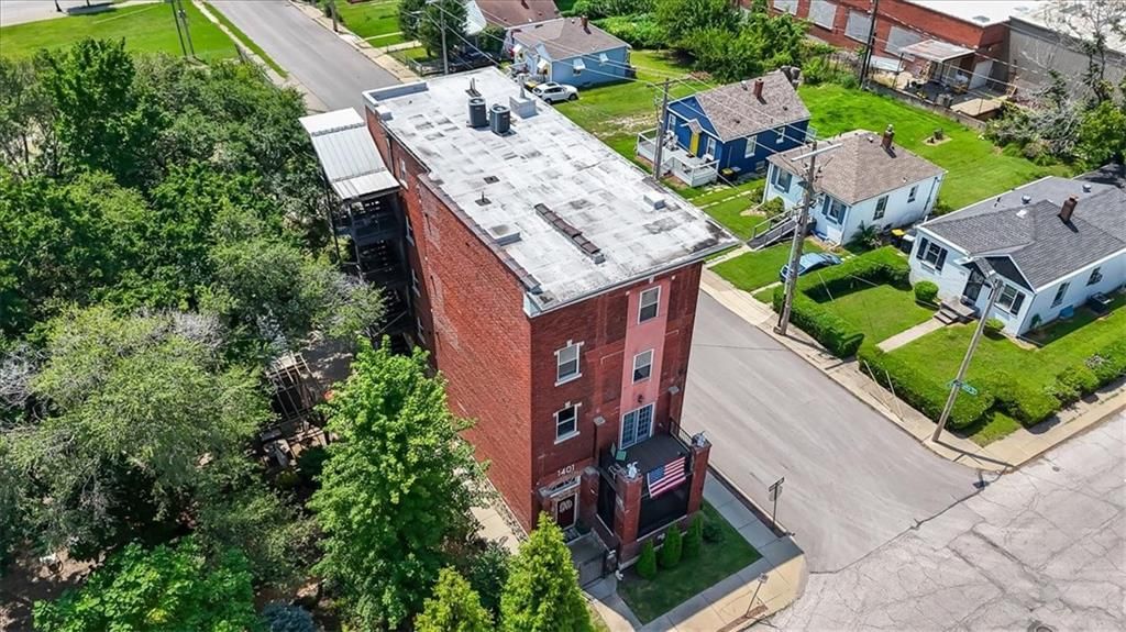 1401 E 11th Street — photo 51
