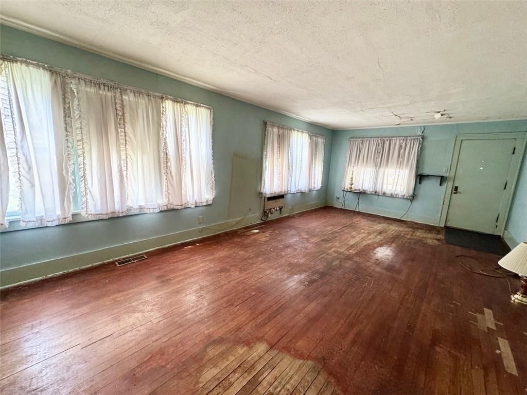 2319 W Circle Drive — photo 4