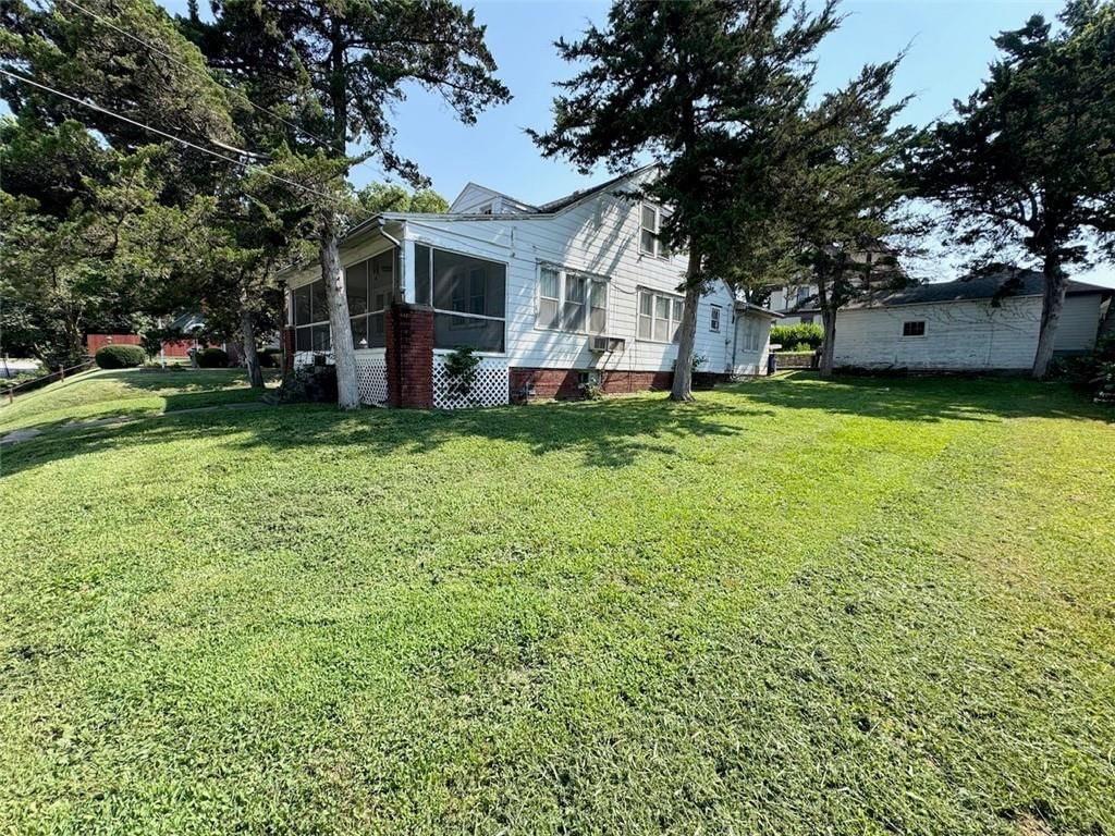 2319 W Circle Drive — photo 22