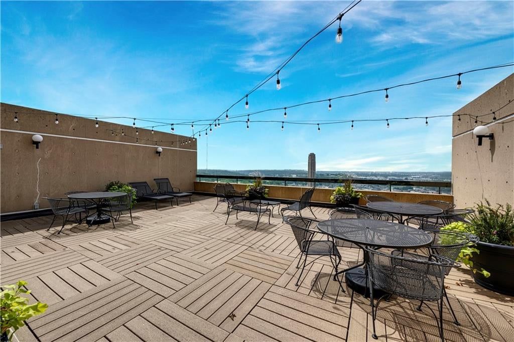 2510 Grand Boulevard — photo 35