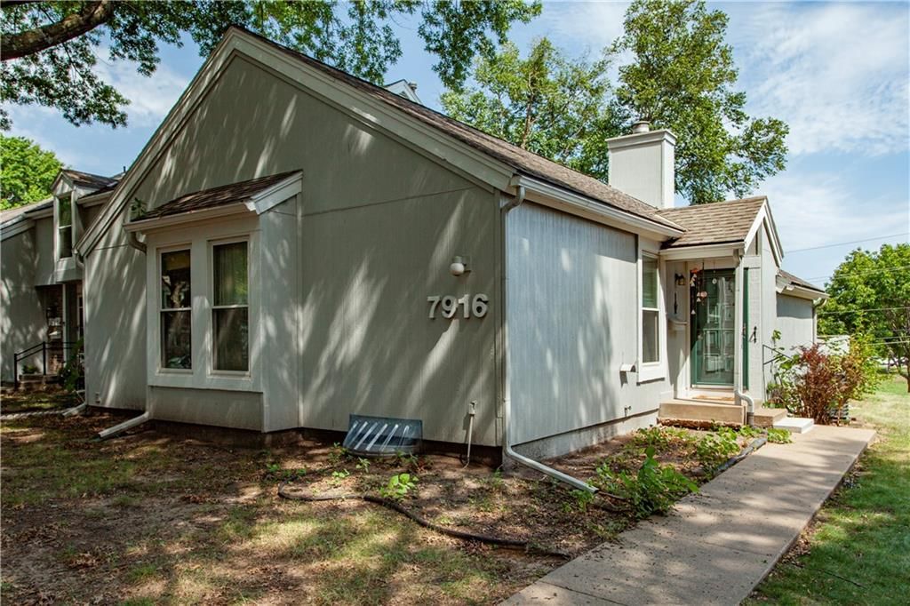 7916 Colony Lane — photo 1