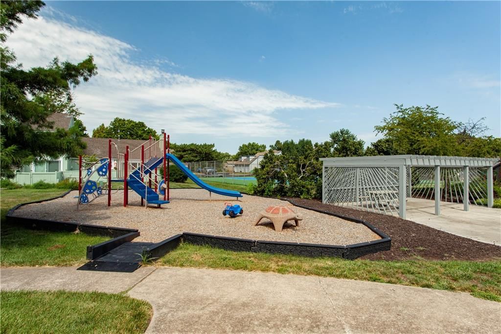 7916 Colony Lane — photo 28