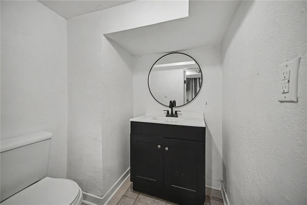 1911 N Allis Street — photo 20