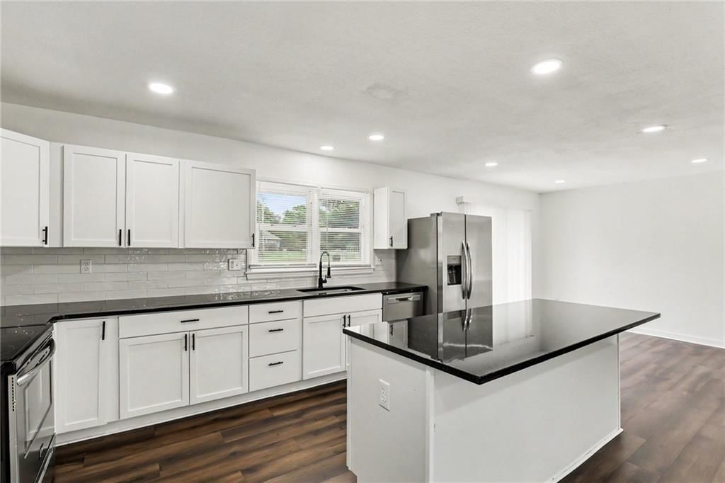 2508 NW 86th Street — photo 6