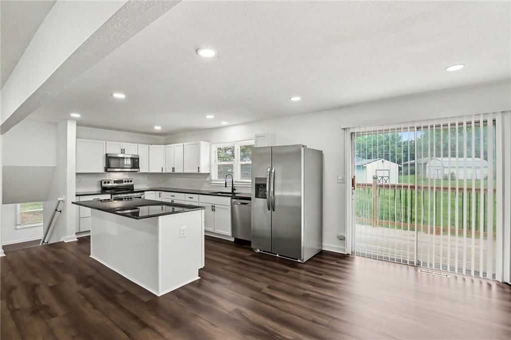 2508 NW 86th Street — photo 9