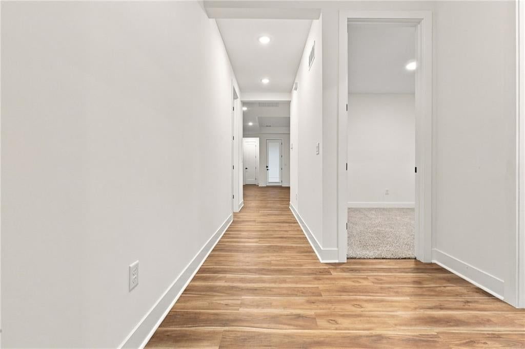 Photo 5 of 19 - 1705 NW 105th Terrace, Kansas City, MO 64155