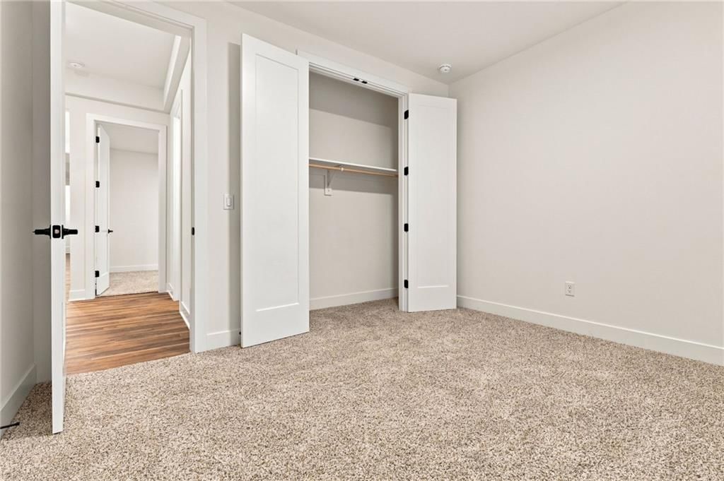 Photo 8 of 19 - 1705 NW 105th Terrace, Kansas City, MO 64155