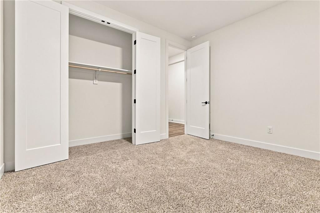 Photo 13 of 19 - 1705 NW 105th Terrace, Kansas City, MO 64155