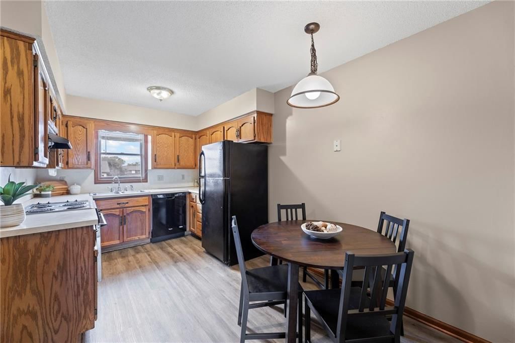 1113 Durham Drive — photo 9