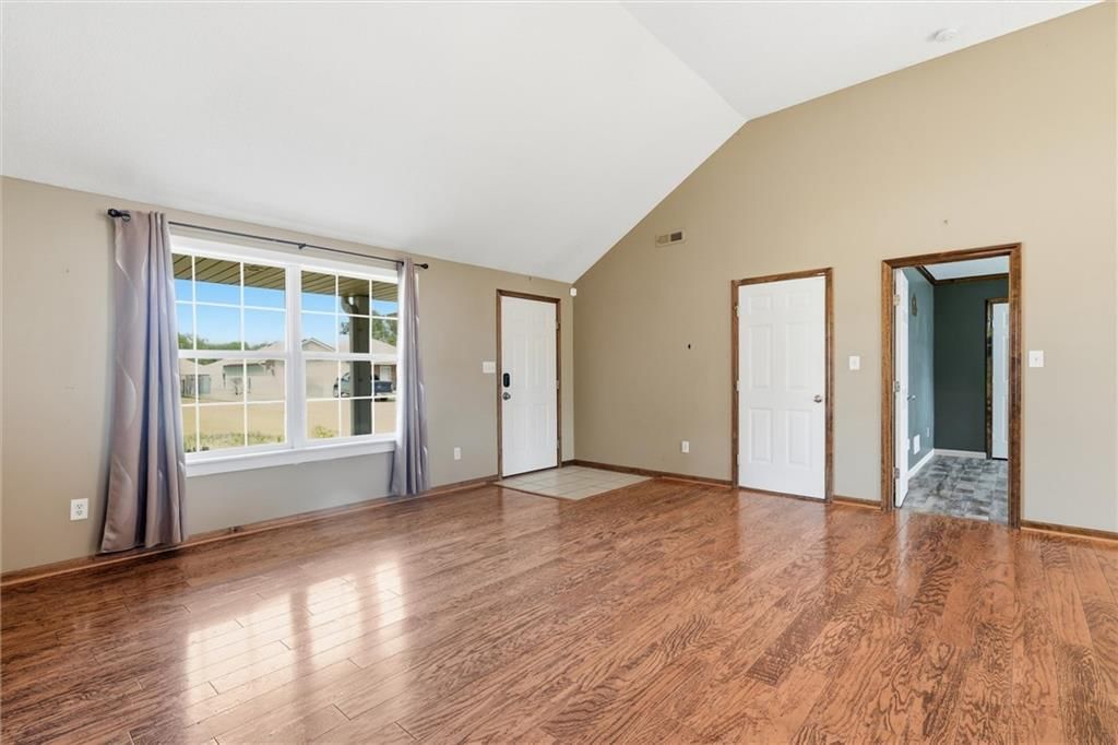 413 Graystone Drive — photo 7