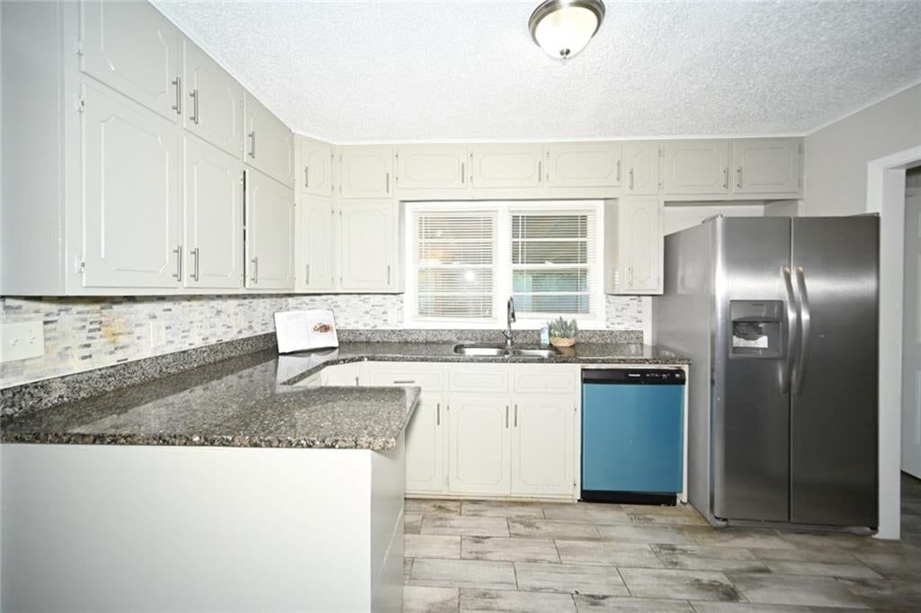 8900 Wayne Avenue — photo 12