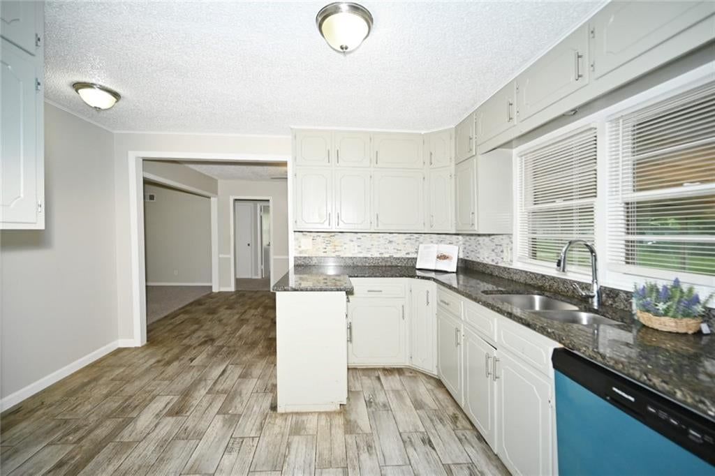 8900 Wayne Avenue — photo 13