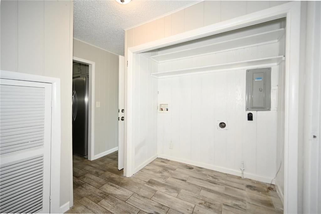 8900 Wayne Avenue — photo 17