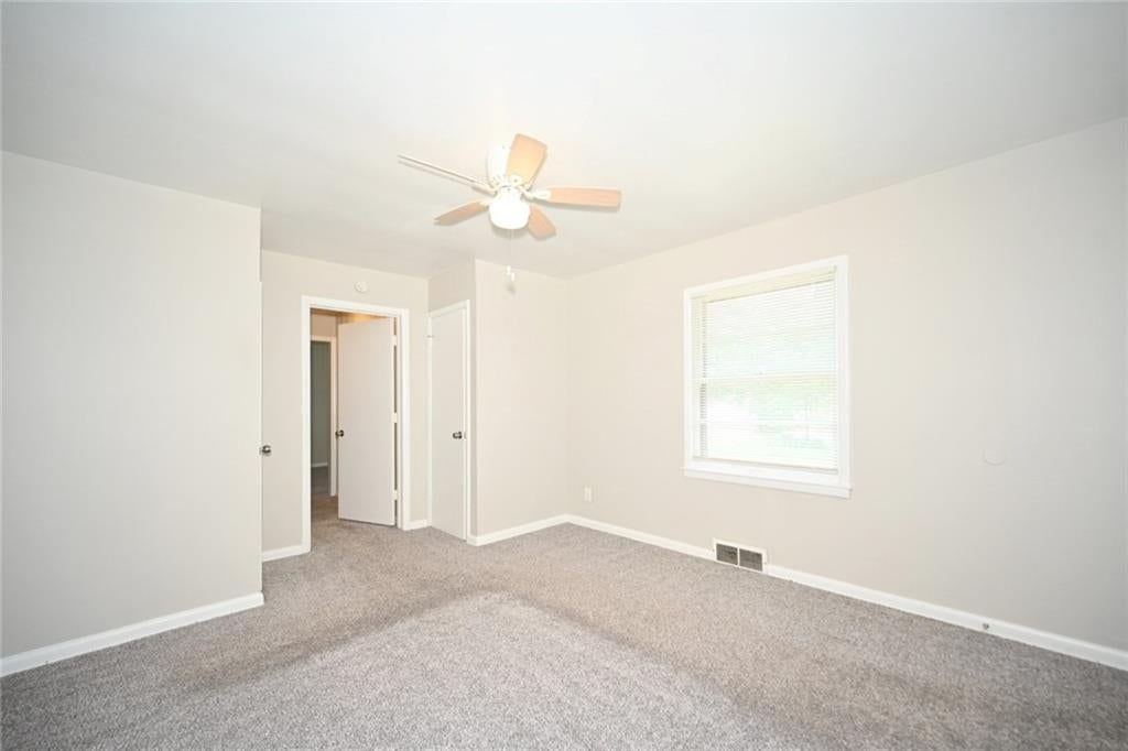 8900 Wayne Avenue — photo 18