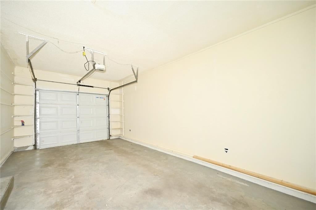 8900 Wayne Avenue — photo 25