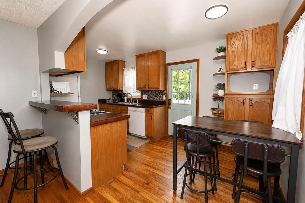 6240 Edith Avenue — photo 8