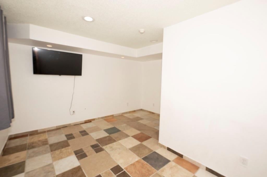 6240 Edith Avenue — photo 19