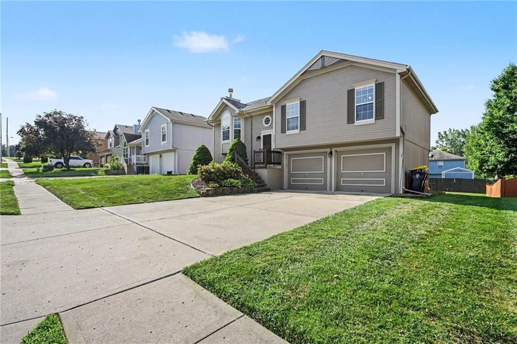 3703 NE 81st Terrace — photo 3