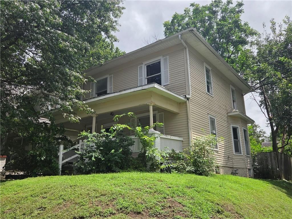 2902 Lafayette Street — photo 1