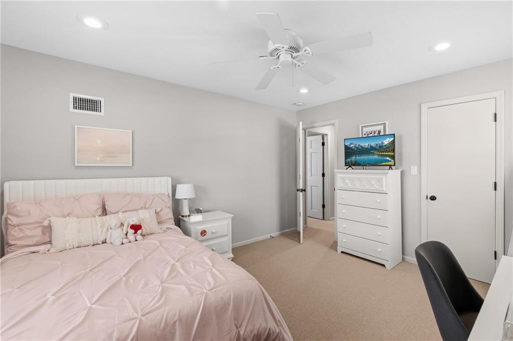 8740 Ensley Lane — photo 31