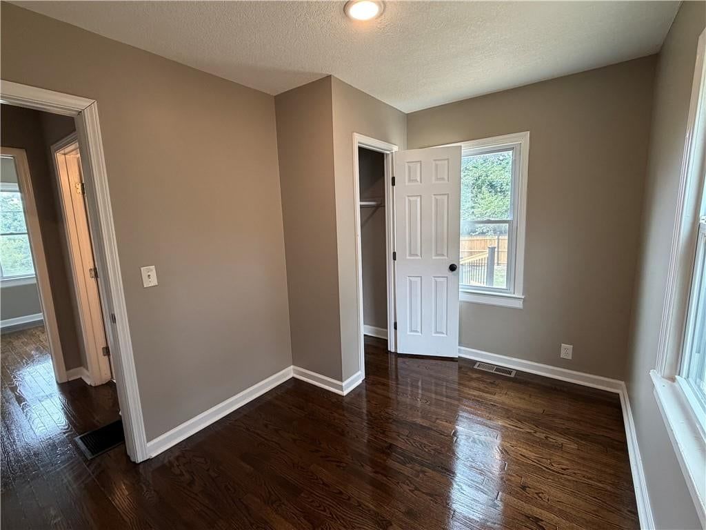 1614 E 85TH Street — photo 33