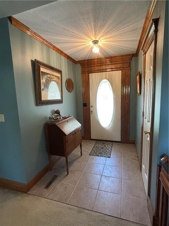 105 W South Street — photo 3