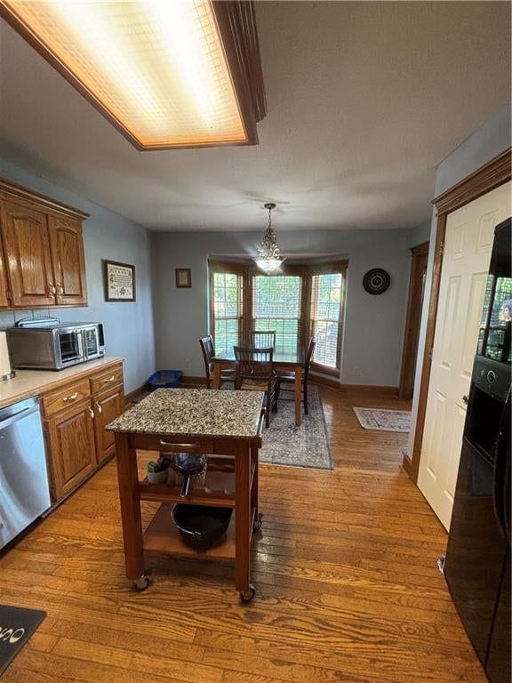 105 W South Street — photo 4