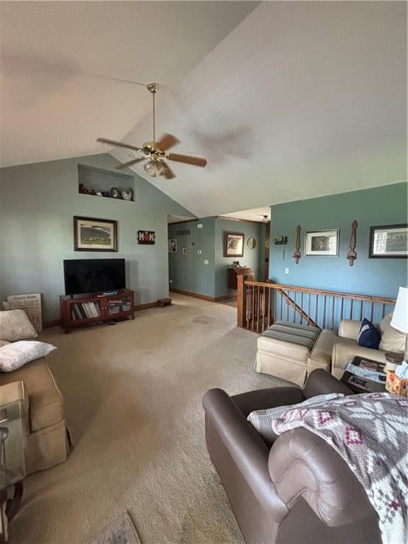 105 W South Street — photo 6