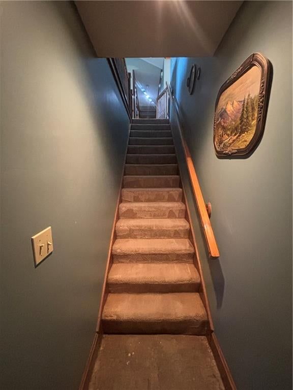 105 W South Street — photo 12