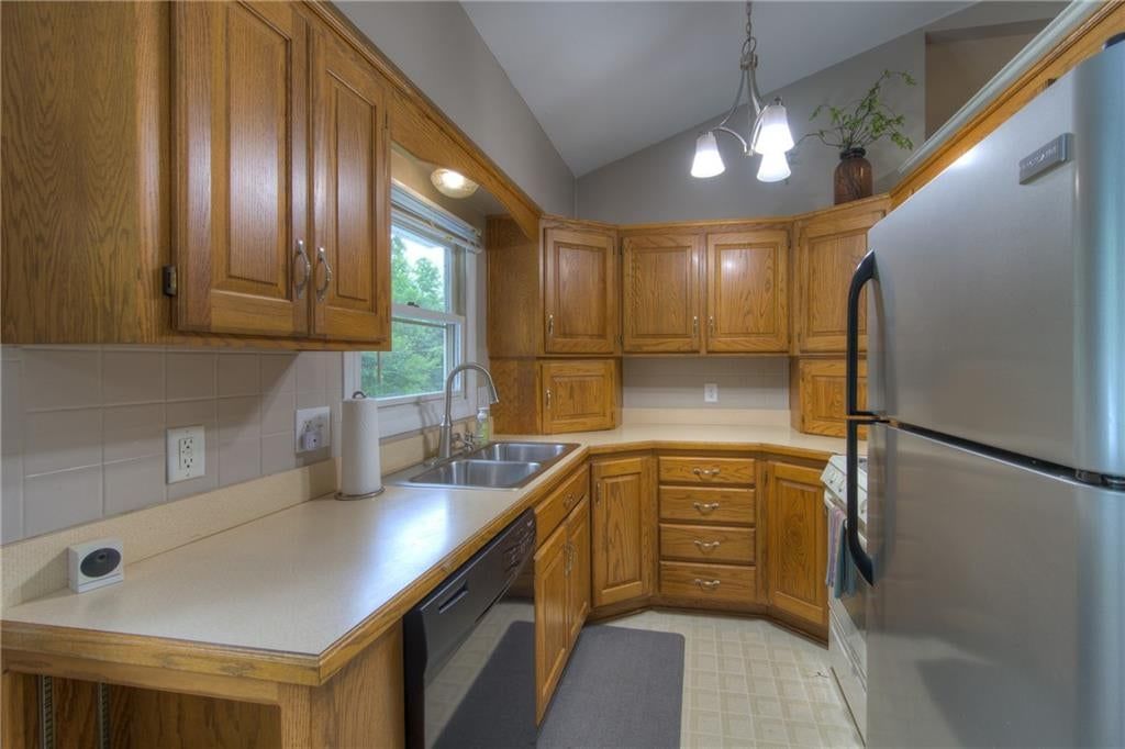 7309 N Avalon Street — photo 5