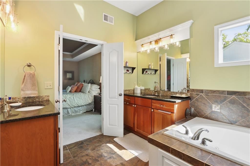 14320 Ballentine Street — photo 17