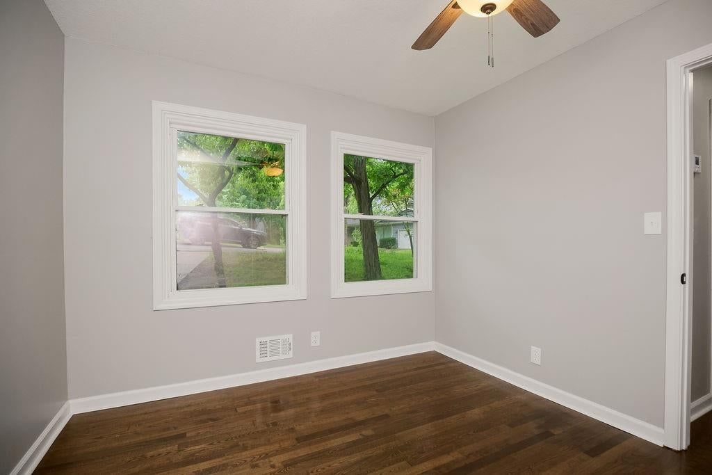 Photo 13 of 39 - 6807 N Walnut Street, Kansas City, MO 64118