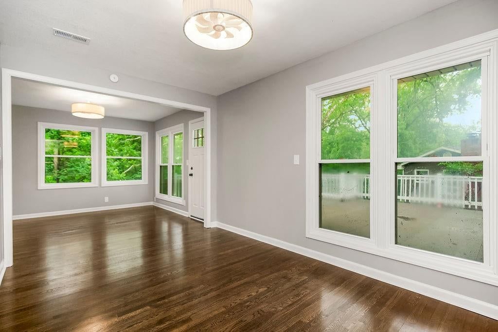 Photo 17 of 39 - 6807 N Walnut Street, Kansas City, MO 64118