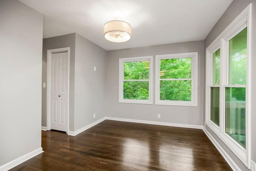 Photo 20 of 39 - 6807 N Walnut Street, Kansas City, MO 64118