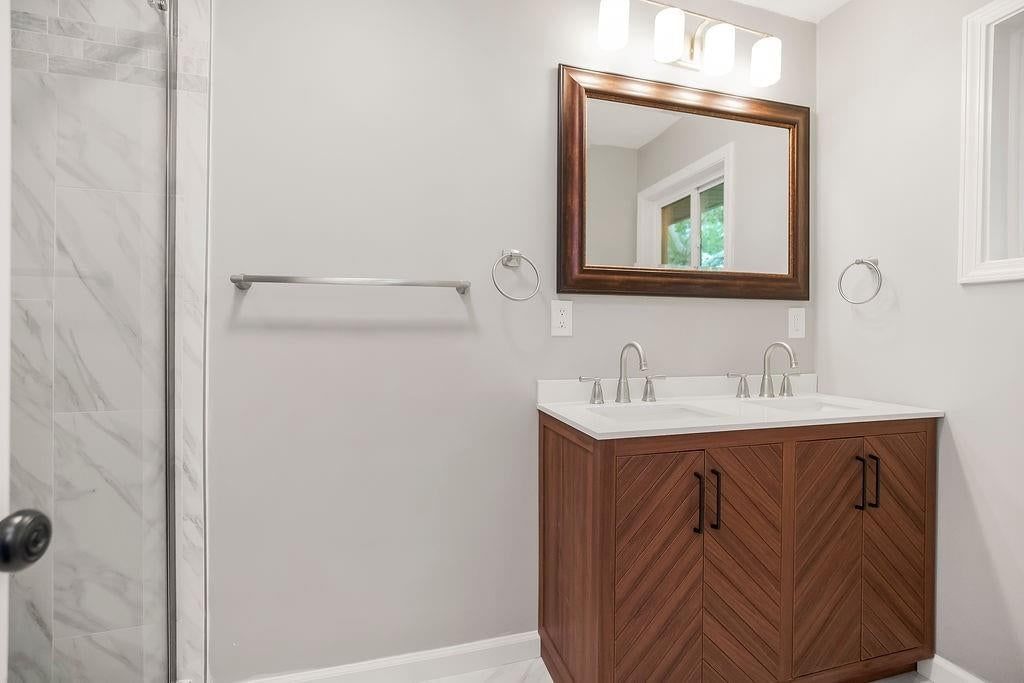 Photo 22 of 39 - 6807 N Walnut Street, Kansas City, MO 64118