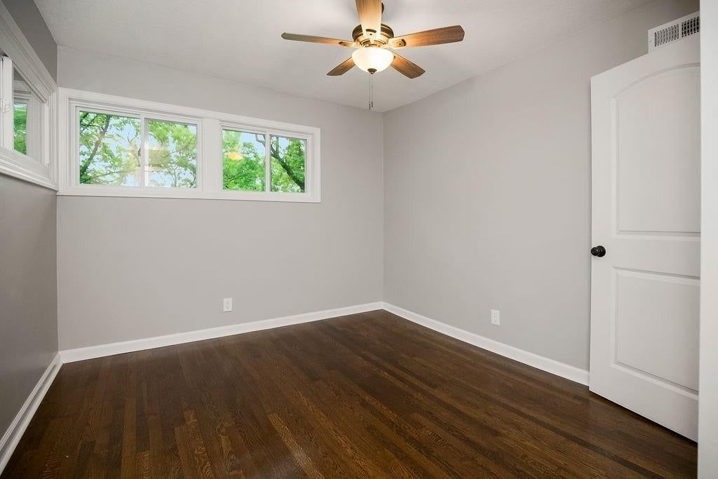 Photo 30 of 39 - 6807 N Walnut Street, Kansas City, MO 64118