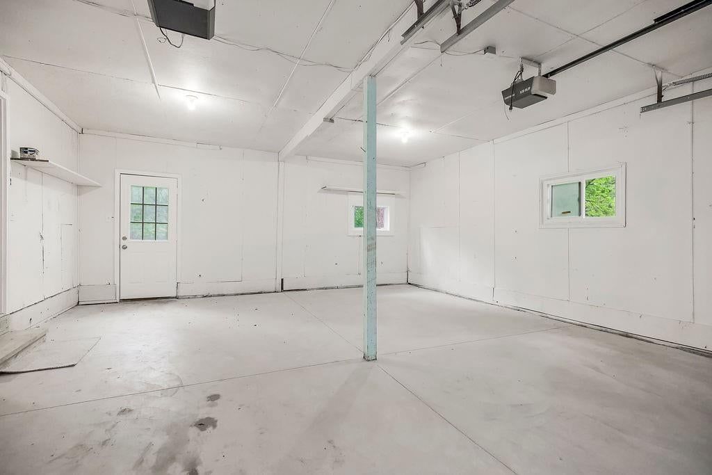 Photo 36 of 39 - 6807 N Walnut Street, Kansas City, MO 64118