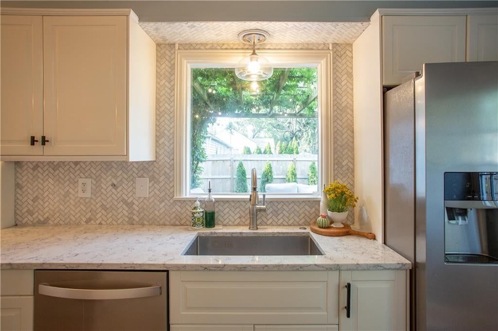 6015 DELMAR Street — photo 14