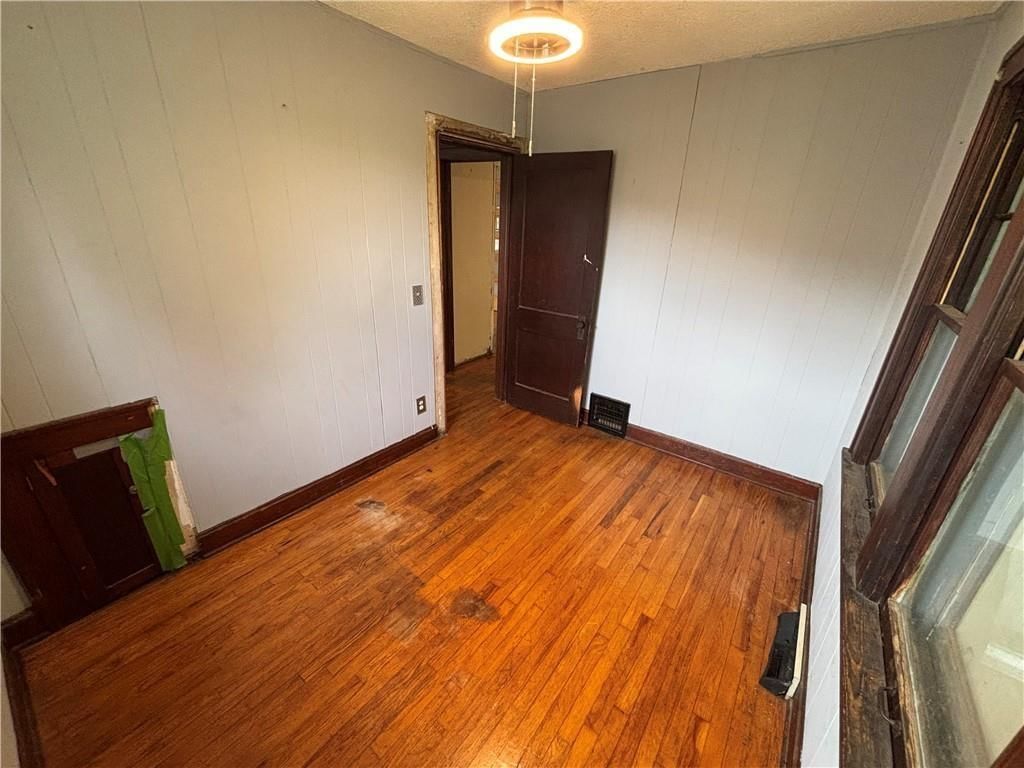 4205 N Kansas Avenue — photo 6