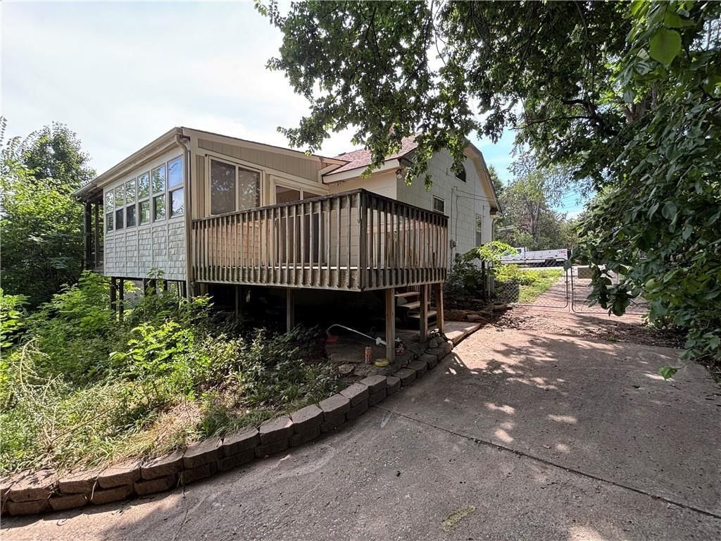 4205 N Kansas Avenue — photo 17