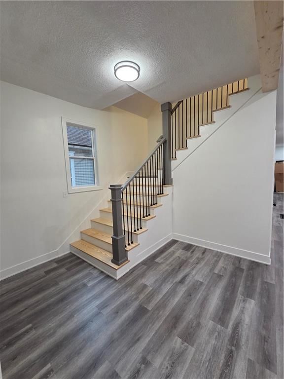 3222 E 11th Street — photo 4