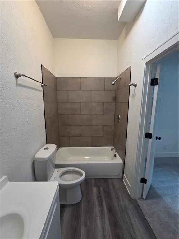 3222 E 11th Street — photo 9
