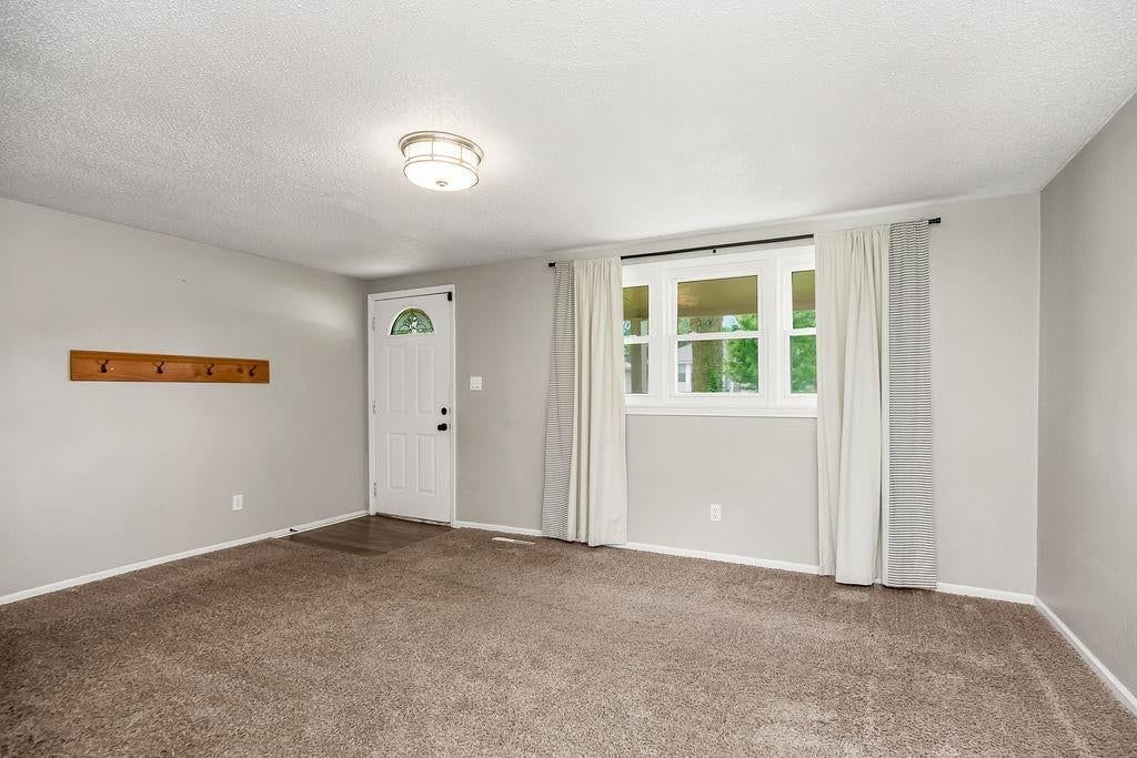 8109 N Summit Street — photo 5