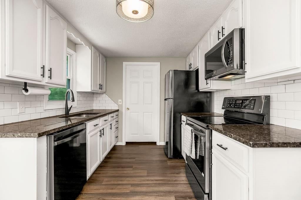 8109 N Summit Street — photo 9